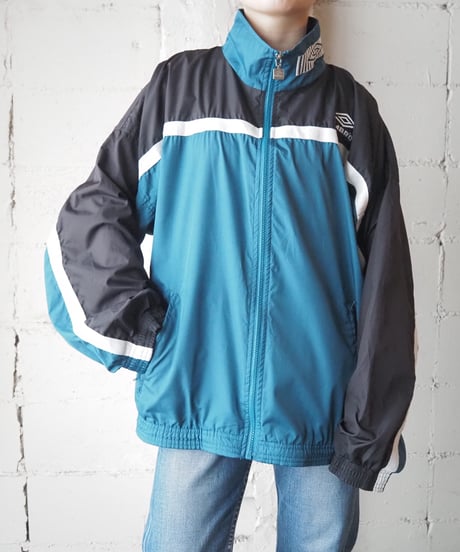 UMBRO Stand Collar Nylon Jacket BK GN