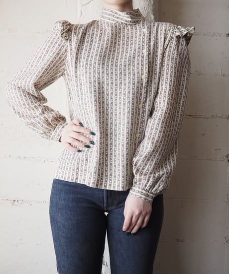 Flower Pattern Side Button Blouse BR WH