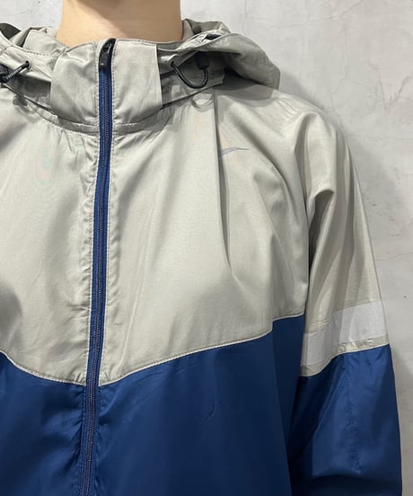NIKE Bicolor Zip Up Jacket BEBL