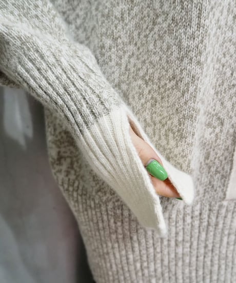 Front Button Bicolor Knit BE