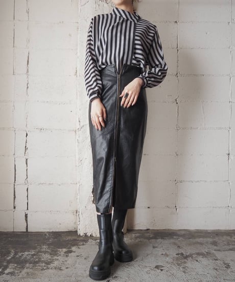 Turn Over Collar Stripe Blouse BKGR