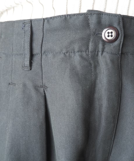 Tuck Short Pants BK