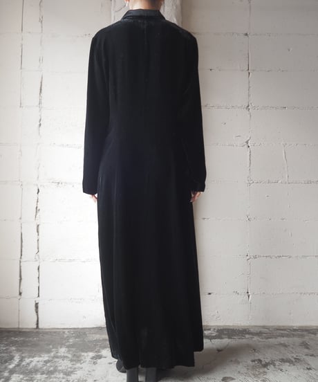 laura ashley Velvet×Satin Open Collar Dress BK