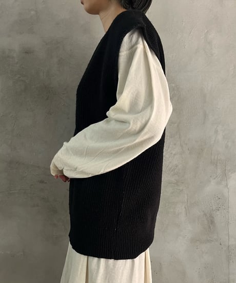 Vneck Knit Vest BK