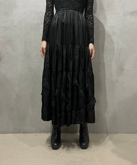 Satin × Lace Tiered Skirt BK