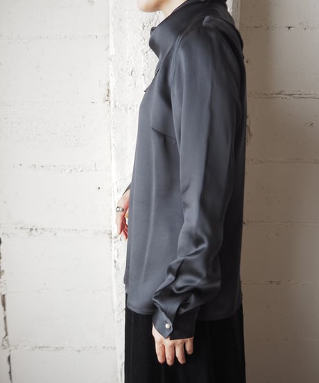 Turn Over Collar Pearl Button Blouse BK