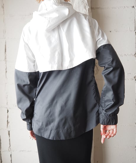 NIKE Bicolor Hooded Jacket BKWH