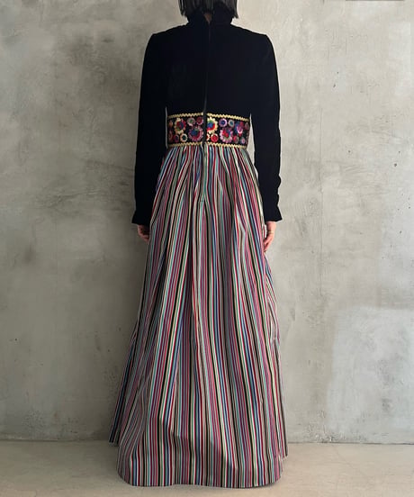 Embroidery Velour Docking Dress BKBLRE