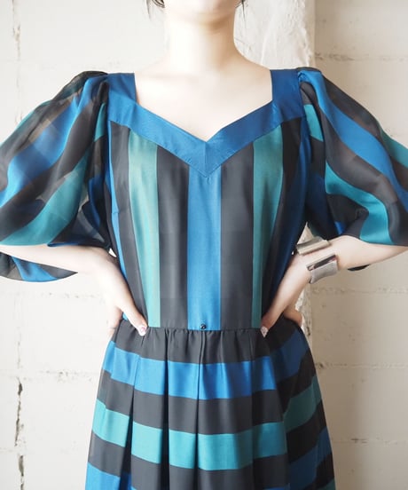 Puffsleeve Seethrough Border Dress BLBK