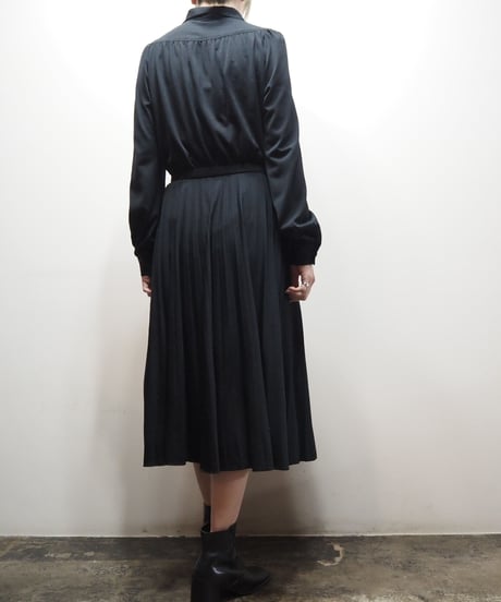 Pleated Dress BK
