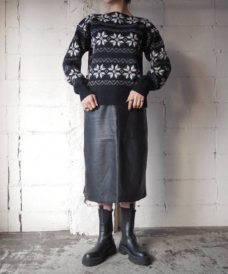 Snowflake Nordic Sweater BKWH