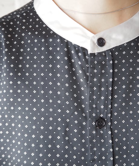 LAUREN Smalc Pattern Satin Band Collar Shirt BKWH