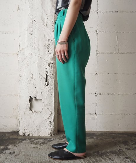 Basic Tuck Pants GN