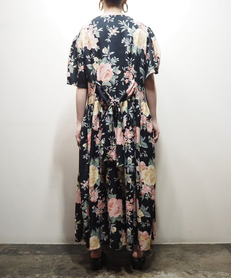 Back Ribbon Flower Pattern Dress NVPI
