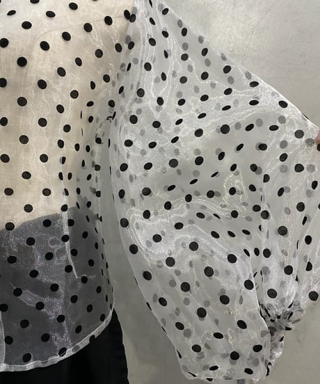 Sheer Dot Volume Sleeve Shirt WH BK