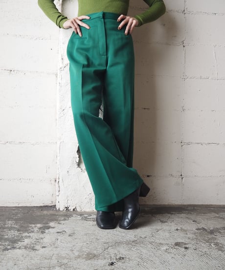 Center Pressed Flared Pants GN