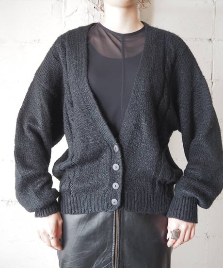 Vneck Knit Cardigan BK