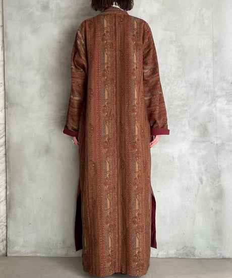 Ethnic Pattern China Button Gawn BR