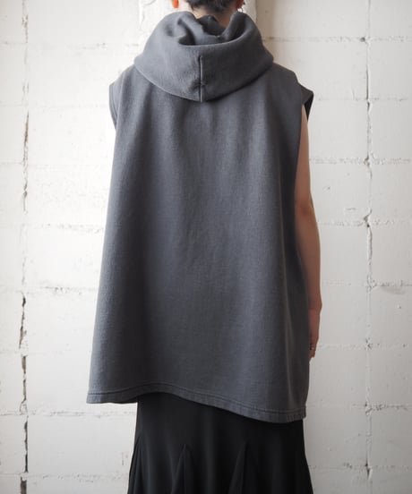 Champion Sleeve Less Hoodie GR