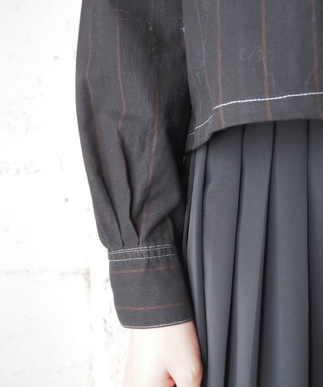 Remake White Stitch Stripe Short Shirt BK