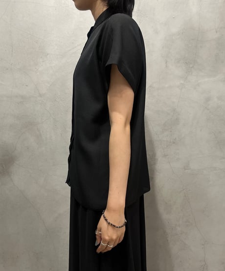 Front Pleated S/S Sheer Shirt BK