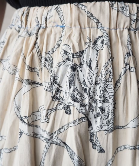Merry-go-round Pattern Tiered Skirt LPI