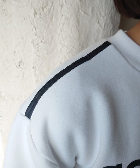 adidas 3ストライプのブランド Sweat WH
