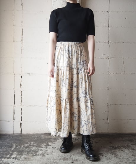 Merry-go-round Pattern Tiered Skirt LPI