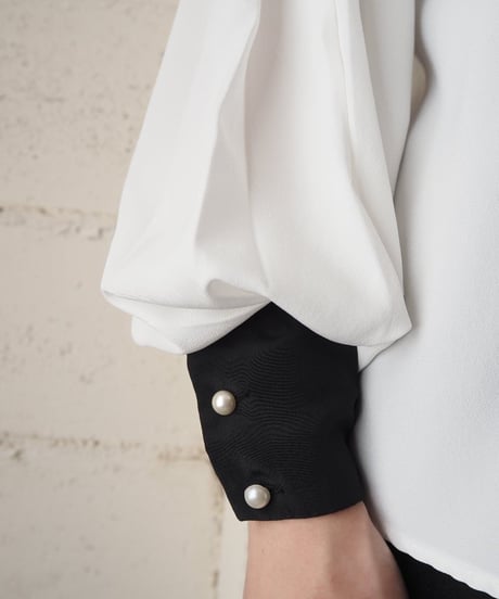 Bicolor Pleated Blouse  WHBK