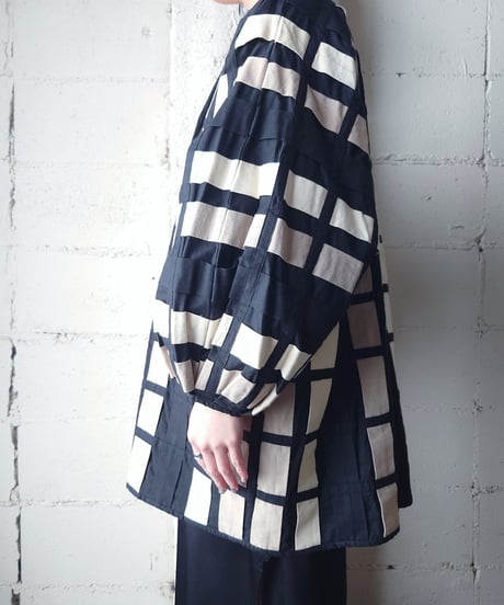Volume Sleeve Tape Jacket BKWH