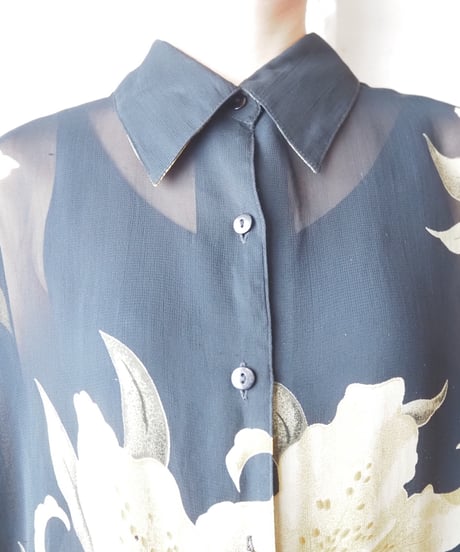 L/S Flower Pattern Sheer Shirt BK YE