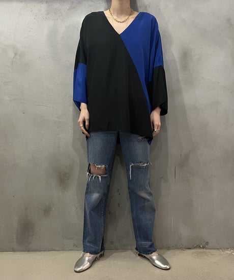Bicolor V Neck Short Sleeve Blouse BKBL