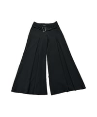 Belted Center Press Tuck Pants BK