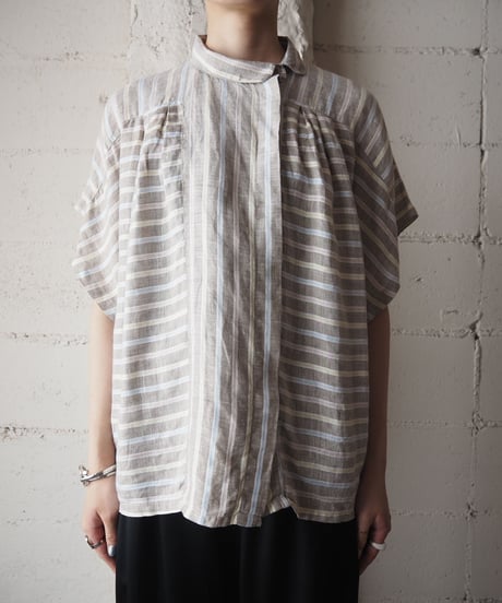 Round Collar Stripe Blouse BE