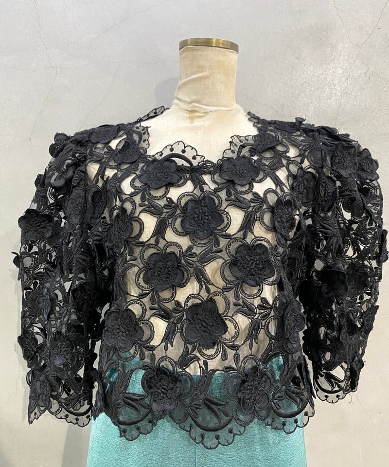 S/S Flower Motif Lace Tops BK | Orfeo
