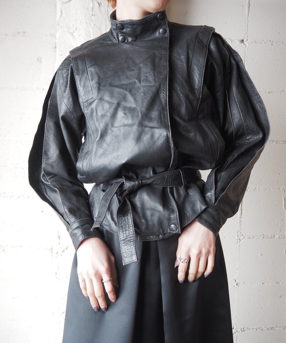 65b876a4ddb42200339de80c