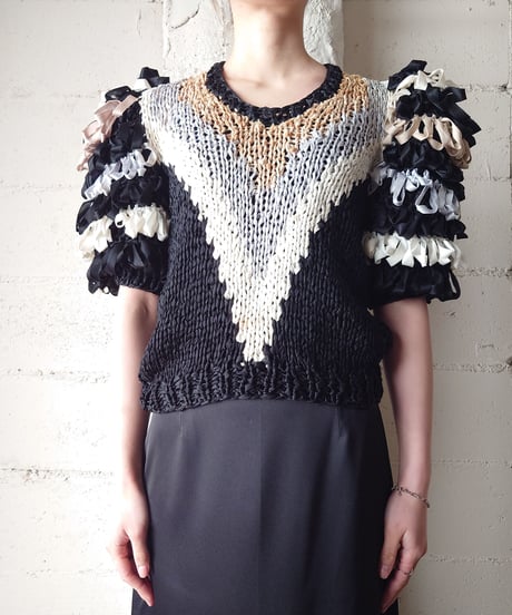 Loop Ribbon Sleeve Knit BKBE