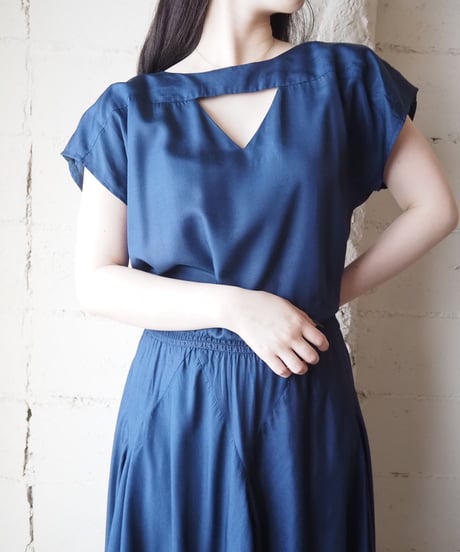 Peekaboo Handkerchief Hem Dress NV