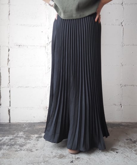 Accordion Pleated Long Skirt BK