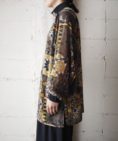 Pattern Design Seethrough Shirt BRYE
