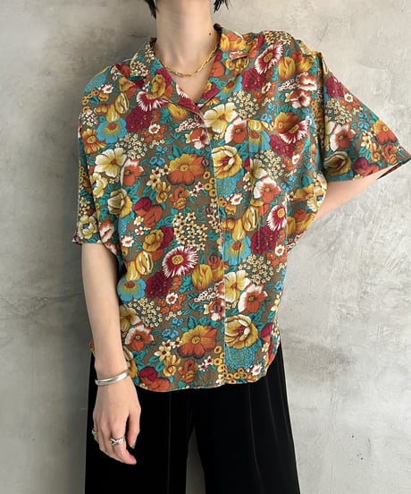 Flower Pattern Open Collar Shirt YEBL