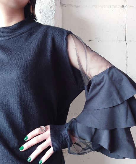 Seethrough Tiered Sleeve Knit BK