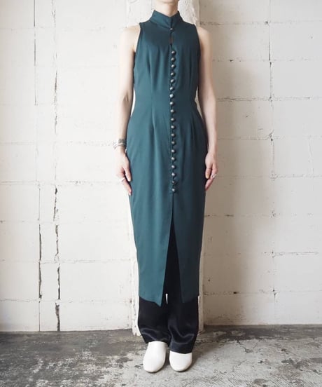 Peekaboo Many Button Dress GN