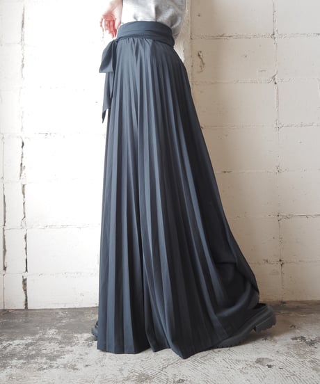 Belted Accordion Pleated Skirt BK