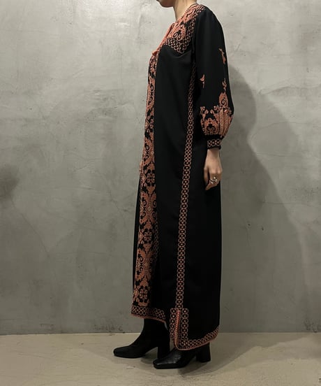 Volume Sleeve Embroidery Dress BKPI