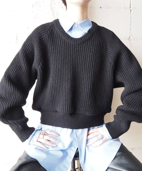Crew Neck Cropped Sweater BK