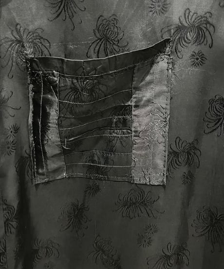 Back Embroidery Robe BK