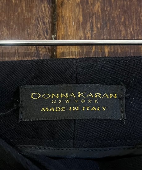 DONNA KARAN Tuck Pants BK
