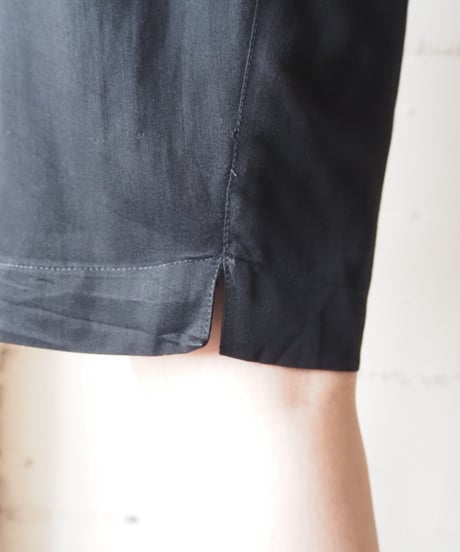 Plane Tuck Shorts BK