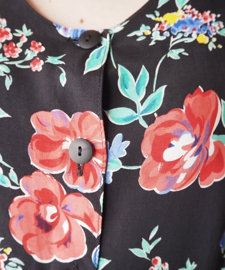 Flower Pattern Collarless Dress BK